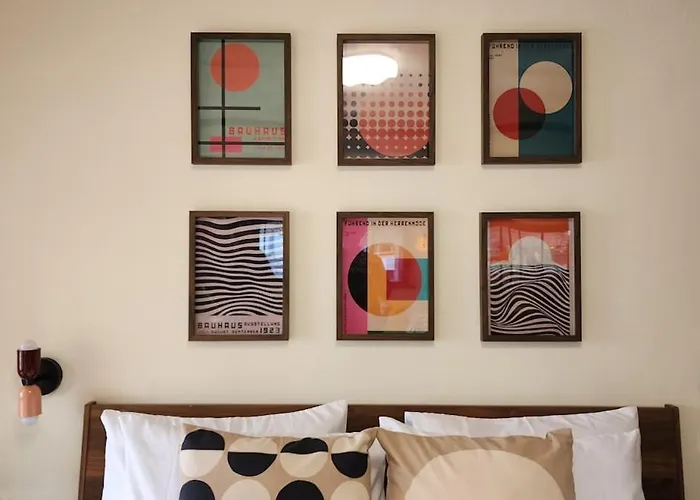 River View, Retro Vibe - Old Town Apartment