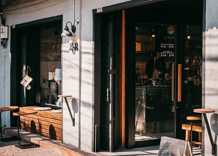 River View, Retro Vibe - Old Town