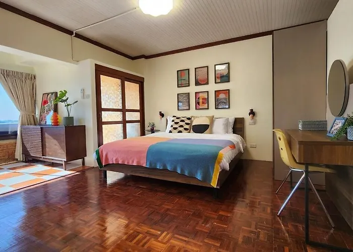 River View, Retro Vibe - Old Town Apartment