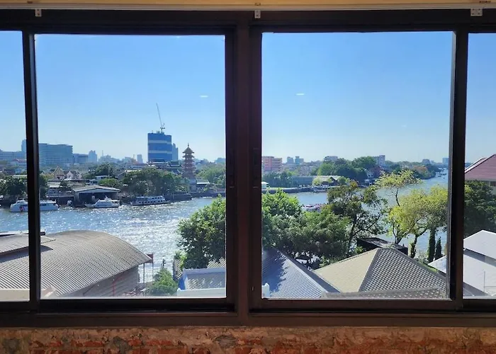 River View, Retro Vibe - Old Town Bangkok