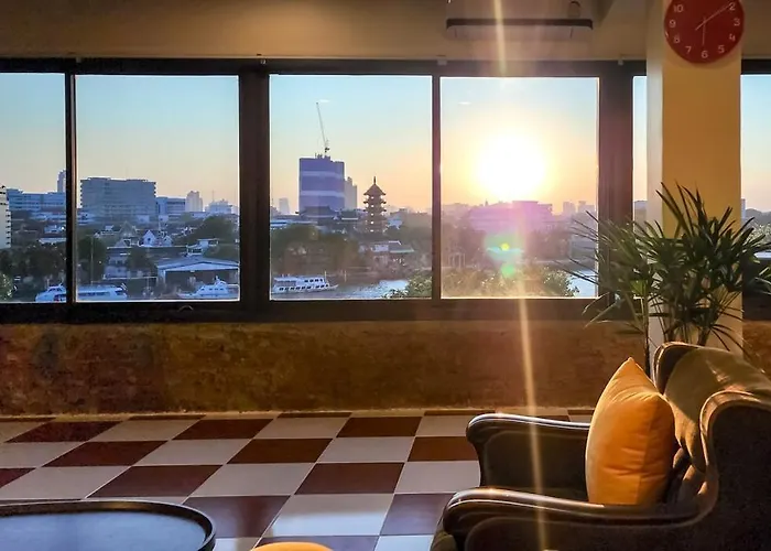 River View, Retro Vibe - Old Town Bangkok